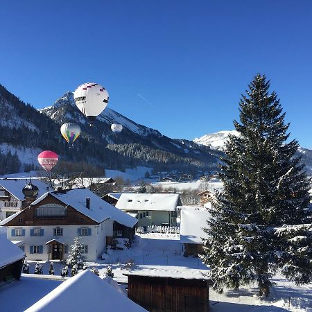 Hotel Goldenes Kreuz Таннхайм Экстерьер фото